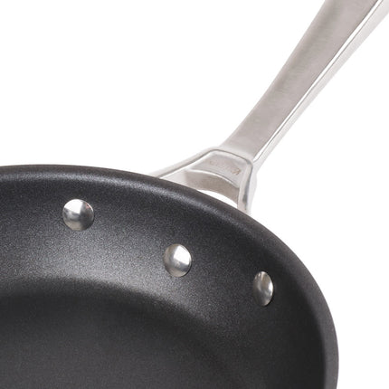 Chảo Rán Vollrath 47756 Intrigue® Thép Chống Dính 23.8 cm Tay Cầm Kim Loại Rỗng - Dùng Cho Bếp Từ