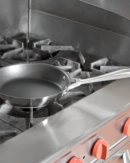 Chảo Rán Vollrath 47756 Intrigue® Thép Chống Dính 23.8 cm Tay Cầm Kim Loại Rỗng - Dùng Cho Bếp Từ