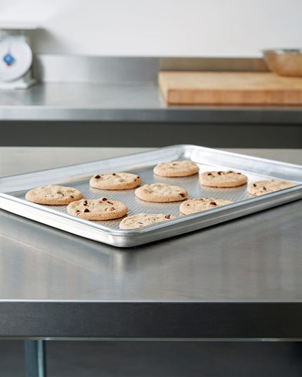 Khay Nướng Vollrath 5303P 1/2 45.7 x 33 x 2.5 cm Nhôm 18 Gauge Đục Lỗ