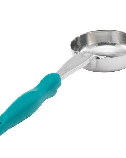 Thìa Chia Phần Tròn Đặc Vollrath 6433655 177 ml - Tay Cầm Nylon Màu Xanh Mòng Két, Cao Cấp, Thép Không Gỉ