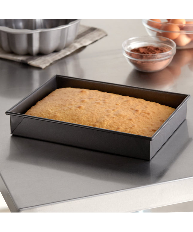 Khay nướng bánh chữ nhật thép nhôm hóa chống dính Winco 33 x 23 x 6 cm