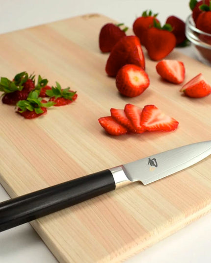 Dao Gọt Trái Cây Shun Classics Lưỡi 8.9 cm Cán PakkaWood Hình Chữ D (DM0700)