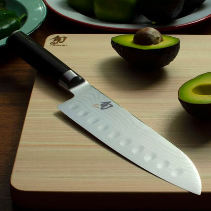 Dao Santoku Shun Classics DM0718 17.8 cm Cán Packwood Hình Chữ D
