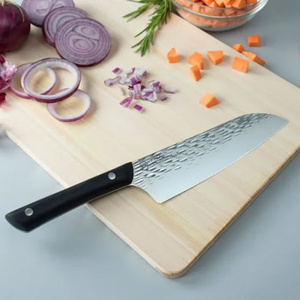 Dao Santoku Kai HT7064 17.8 cm Cán POM Đen Lưỡi Thép Không Gỉ