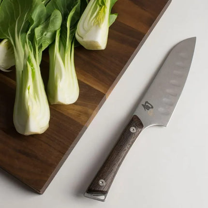 Dao Santoku Shun SWT0727 14 cm Lưỡi Thép Carbon Cán Gỗ