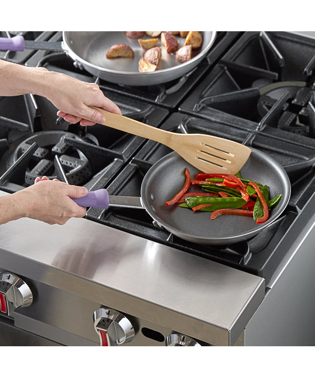 Chảo chiên chống dính thép không gỉ ba lớp Vollrath Tribute 693208 20 cm, phủ CeramiGuard II, ống tay cầm tím chống dị ứ