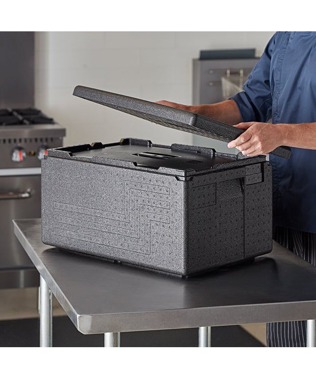 Thùng giữ nhiệt EPP nạp trên Cambro Cam GoBox đen - khay full-size sâu 20 cm