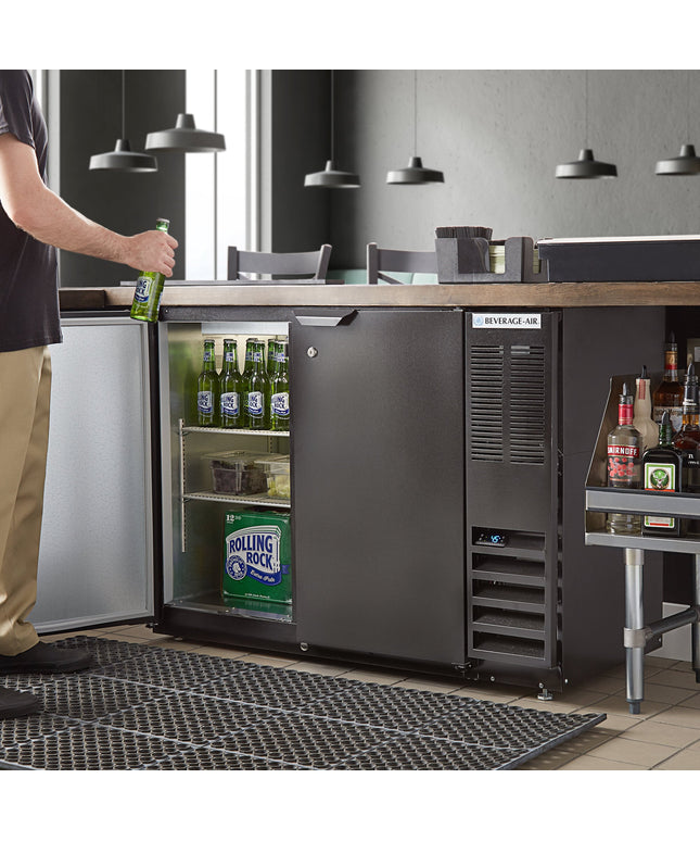 Tủ mát sau quầy bar cửa đặc chiều cao dưới bar Beverage-Air BB48HC màu đen 122 cm