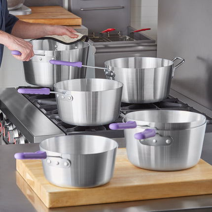 Nồi nấu sốt nhôm thành nghiêng Choice 2,6 lít tay cầm silicone tím chống dị ứng