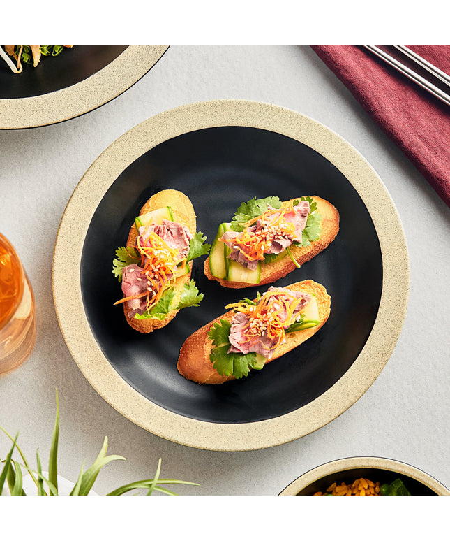 Đĩa melamine đen mờ viền ngà Acopa Ugoki 22,9 cm - Gói 12 cái