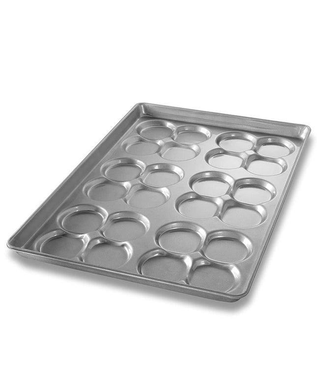 Khuôn Bánh Mì Burger Chicago Metallic ePAN Làm 24 Bánh Tròn 9.7 cm Thép Tráng Men AMERICOAT 26 ga (42445)