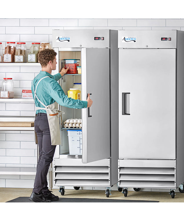 Tủ lạnh đứng cửa đặc Avantco A-23R-HC 73,7 cm