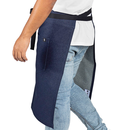Tạp dề bistro vải denim 100% cotton có thể tùy chỉnh Uncommon Chef 3106 Metro xanh indigo, dây viền đen và 2 túi