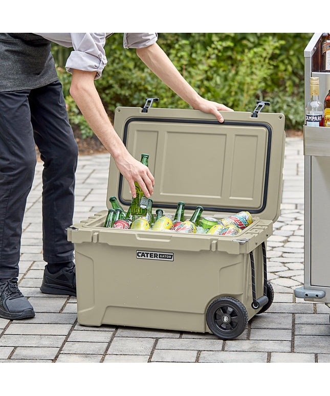 Thùng giữ lạnh ngoài trời di động CaterGator CG45TANW màu nâu 43 lít