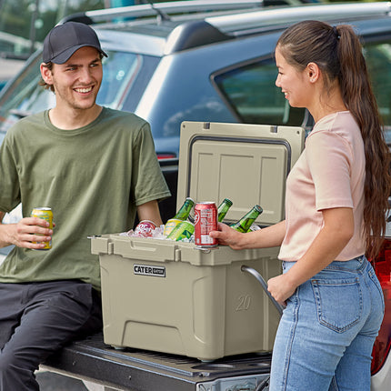 Thùng đá giữ lạnh ngoài trời rotomold màu nâu vàng CaterGator CG20TAN 19 lít