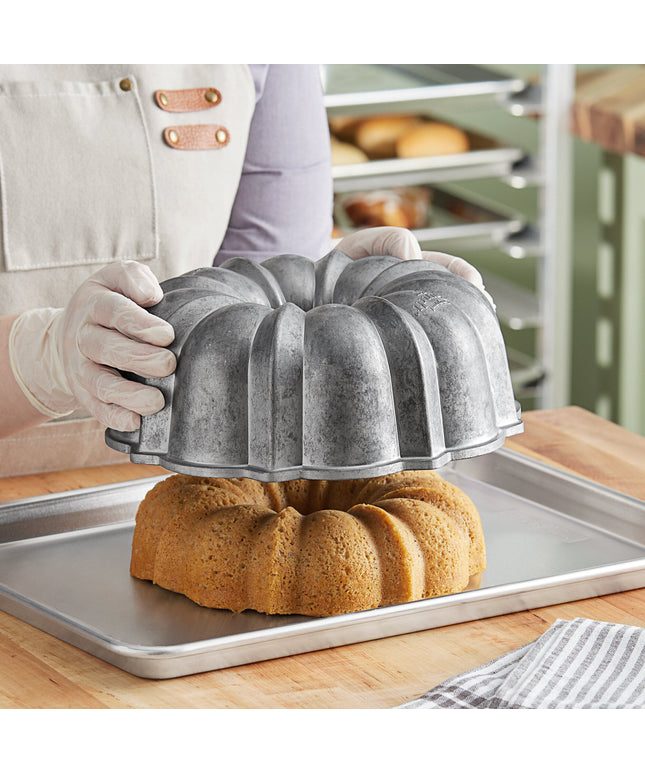 Khuôn bánh Bundt nhôm đúc chống dính Nordic Ware Original 27 x 27 x 10 cm 50501