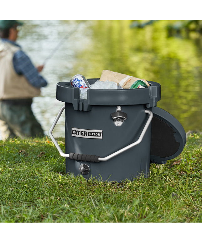 Thùng đá ngoài trời tròn quay khuôn CaterGator CCG20CHR xám than 20 Qt (18,9 lít)