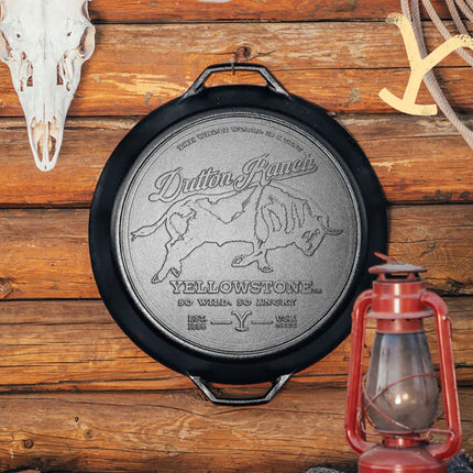 Chảo Gang Lodge Yellowstone L17SKYW Tròn 43.2 cm Họa Tiết Bò Đực