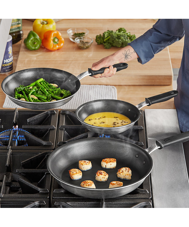 Bộ 3 chảo rán inox tri-ply chống dính Vollrath Tribute tương thích bếp từ phủ CeramiGuard II tay cầm silicone - Chảo 20 