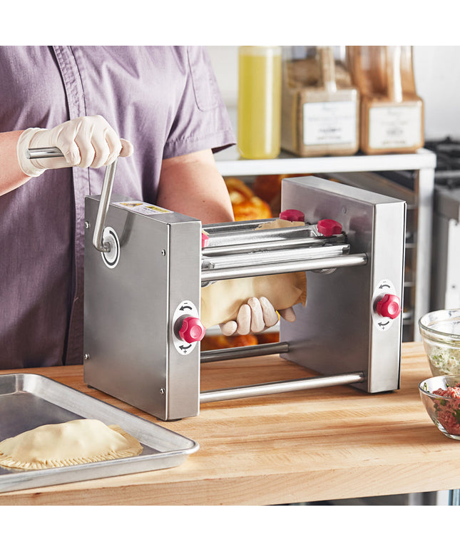 Máy làm bánh turnover thủ công Estella ETMA13KIT với khuôn bán nguyệt 18,4 x 8,9 x 5 cm