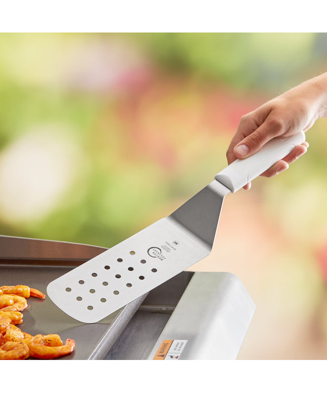 Xẻng lật đục lỗ Mercer Culinary Millennia M18710WH, tay cầm trắng 20 x 8 cm