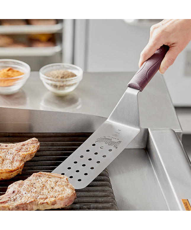 Xẻng lật cạnh bo tròn đục lỗ chịu nhiệt cao Mercer Culinary Hell's Handle M18310 20 x 8 cm