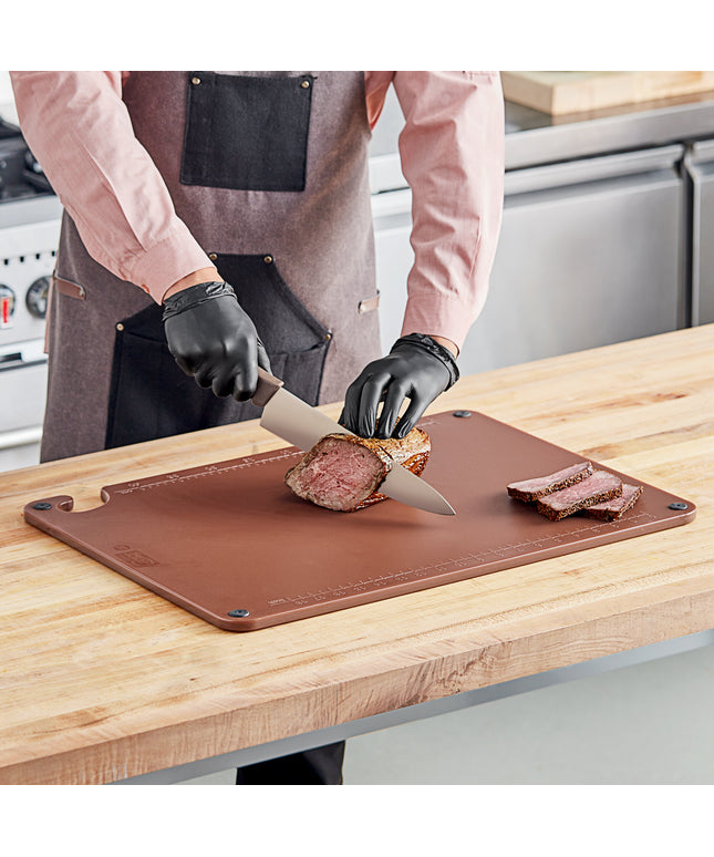 Thớt nhựa PP nâu có núm chống trượt, móc treo và thước đo Choice 61 x 46 x 1,3 cm