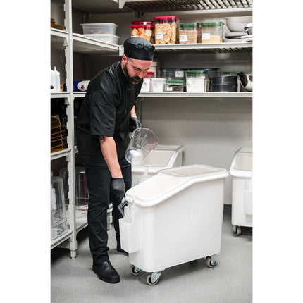 Thùng đựng nguyên liệu di động nắp nghiêng trượt Cambro IBS27148 102 lít / 430 cup màu trắng
