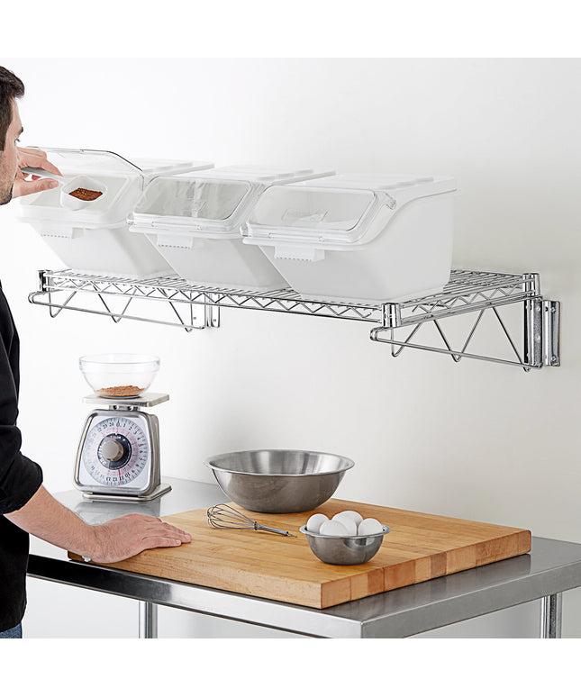 Bộ kệ gắn tường thùng đựng nguyên liệu Baker's Lane 46 x 91 cm kèm 3 thùng kẹp gài