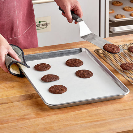 Giấy nến lót khay nướng phủ silicone Baker's Lane 30 x 41 cm nửa cỡ - Thùng 1.000 tờ