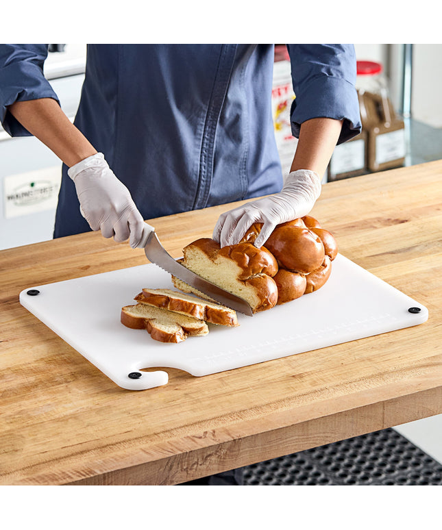 Thớt nhựa trắng có núm chống trượt, móc treo và thước đo Choice 51 x 38 x 1,3 cm