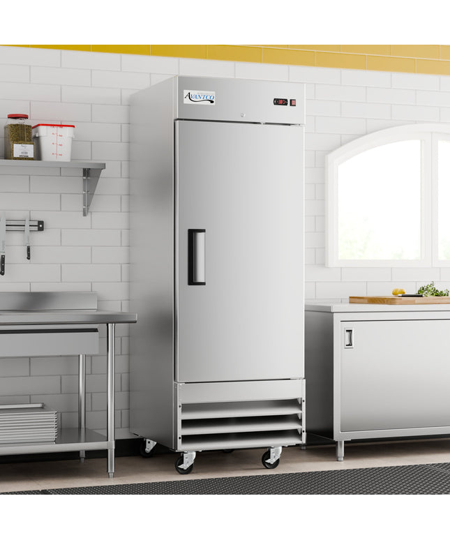 Tủ đông đứng cửa đặc Avantco A-23F-HC 74 cm