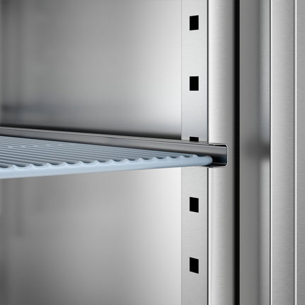 Tủ mát đứng cửa kính inox Avantco SS-2R-G-HC 137 cm