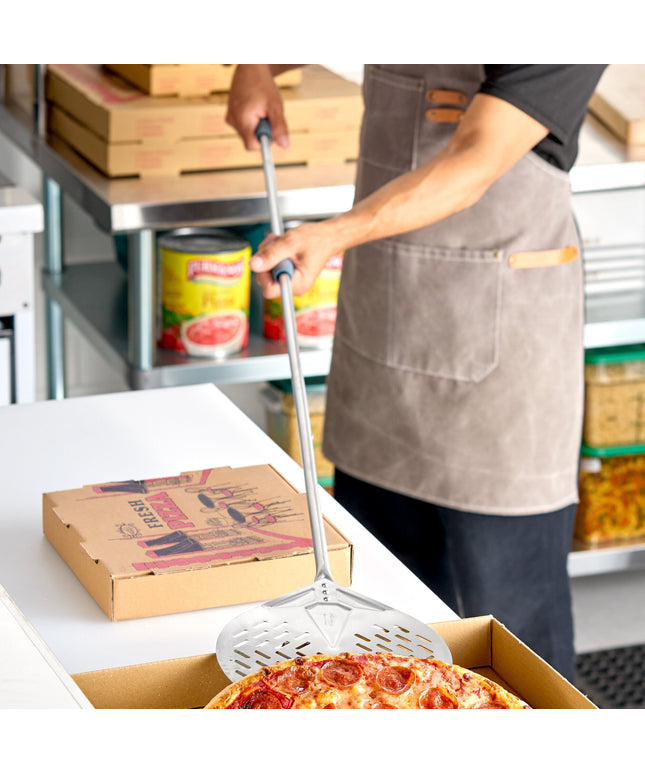 Xẻng pizza GI kim loại Evoluzione 22,9 cm thép không gỉ tròn đục lỗ với 149,9 cm tay cầm IE-23F