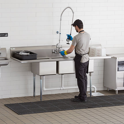 Bồn rửa công nghiệp ba ngăn Regency 254 cm chân thép mạ kẽm hai bàn ráo 61 cm