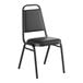 Ghế tiệc Lancaster Table & Seating đen xếp chồng với 2,5 cm đệm ngồi