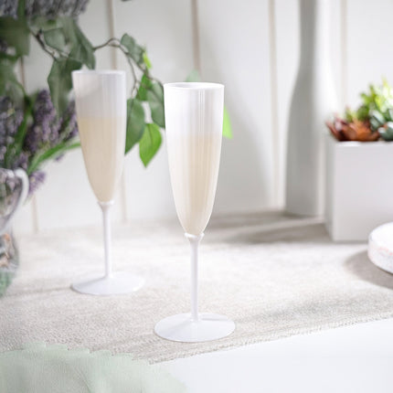 Ly champagne nhựa một mảnh màu trắng Posh Setting 177 ml - Thùng 96 cái