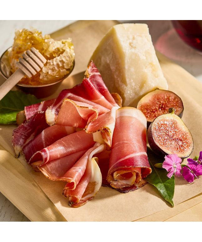 Thịt xông khói Speck Alto Adige PGI Recla 2 kg ướp muối khô - Thùng 2 miếng