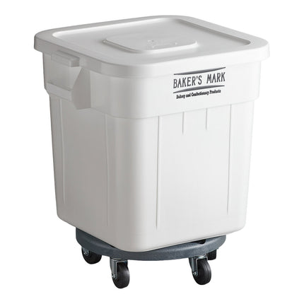 Thùng đựng nguyên liệu di động nắp phẳng Baker's Mark 121 lít / 510 cup màu trắng kèm nắp
