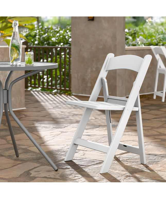 Ghế gấp nhựa resin Lancaster Table & Seating trắng mặt ngồi nan