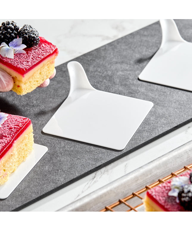 Khay trưng bày bánh ngọt nhựa vuông trắng Pavoni 7,9 x 7,9 cm - Thùng 250 cái