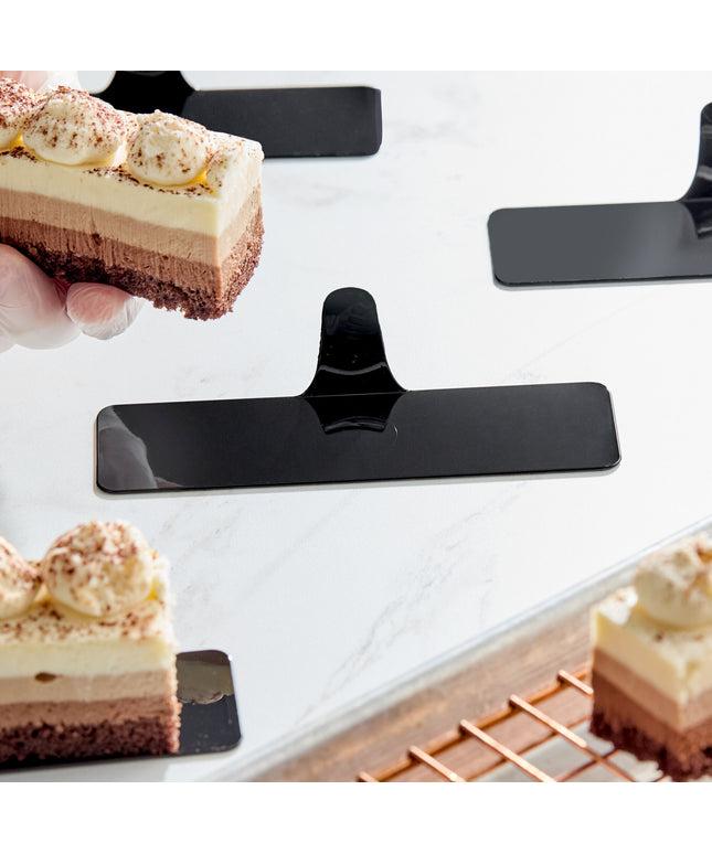 Đế trưng bày bánh ngọt nhựa đen chữ nhật Pavoni 13 x 3,8 cm - Thùng 250 cái
