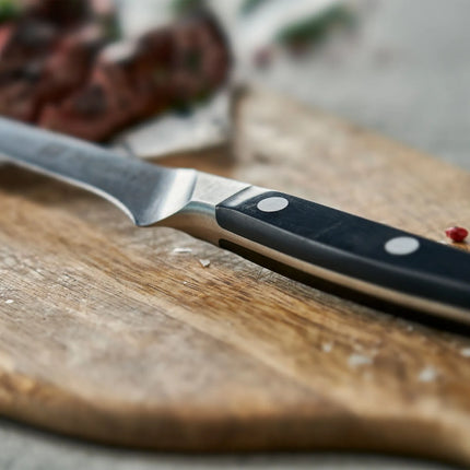 (4‑Piece) ZWILLING | Steak Knife Set – FRIODUR® Ice‑Hardened Blades - Made in Germany - Black Handles