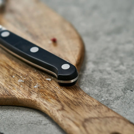 (4‑Piece) ZWILLING | Steak Knife Set – FRIODUR® Ice‑Hardened Blades - Made in Germany - Black Handles