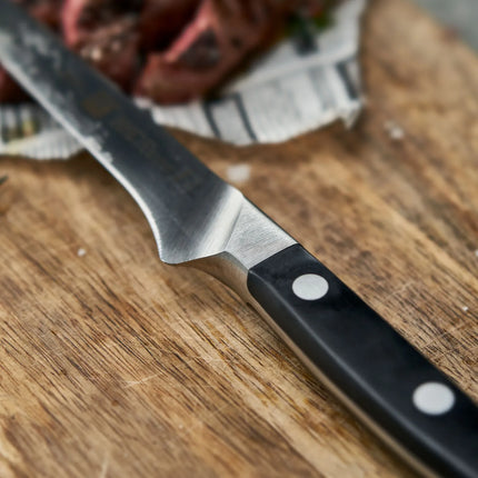 (4‑Piece) ZWILLING | Steak Knife Set – FRIODUR® Ice‑Hardened Blades - Made in Germany - Black Handles