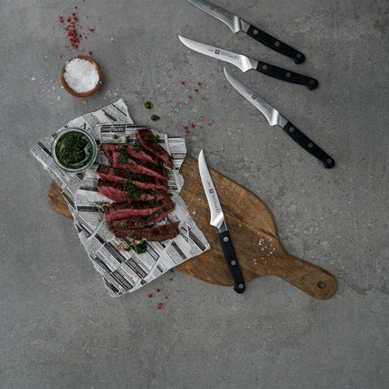 (4‑Piece) ZWILLING | Steak Knife Set – FRIODUR® Ice‑Hardened Blades - Made in Germany - Black Handles