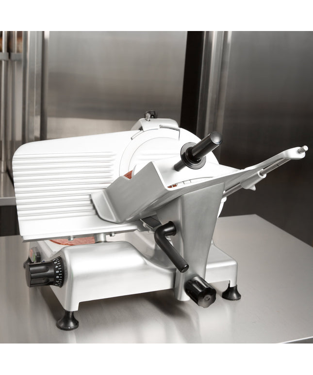 Máy thái cấp liệu trọng lực thủ công Globe G12 30 cm - 1/2 HP