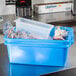 Bộ hộp đựng thực phẩm kèm khay thoát nước và nắp màu xanh dương Vollrath Traex® Color-Mate™ 1507-C04