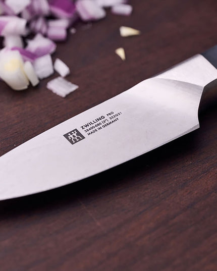 Dao Gọt Zwilling 1002740 7.6 cm Cán Nhựa Đen Thép Không Gỉ Carbon Cao