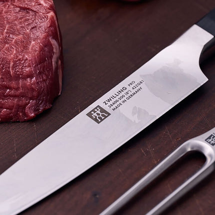 Bộ Dao Thái Và Nĩa Zwilling 1002867 Thép Không Gỉ Carbon Cao Tay Cầm Nhựa Đen